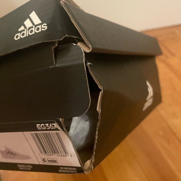 Adidas fluid flow in gray - NIB - Picture 7 of 7